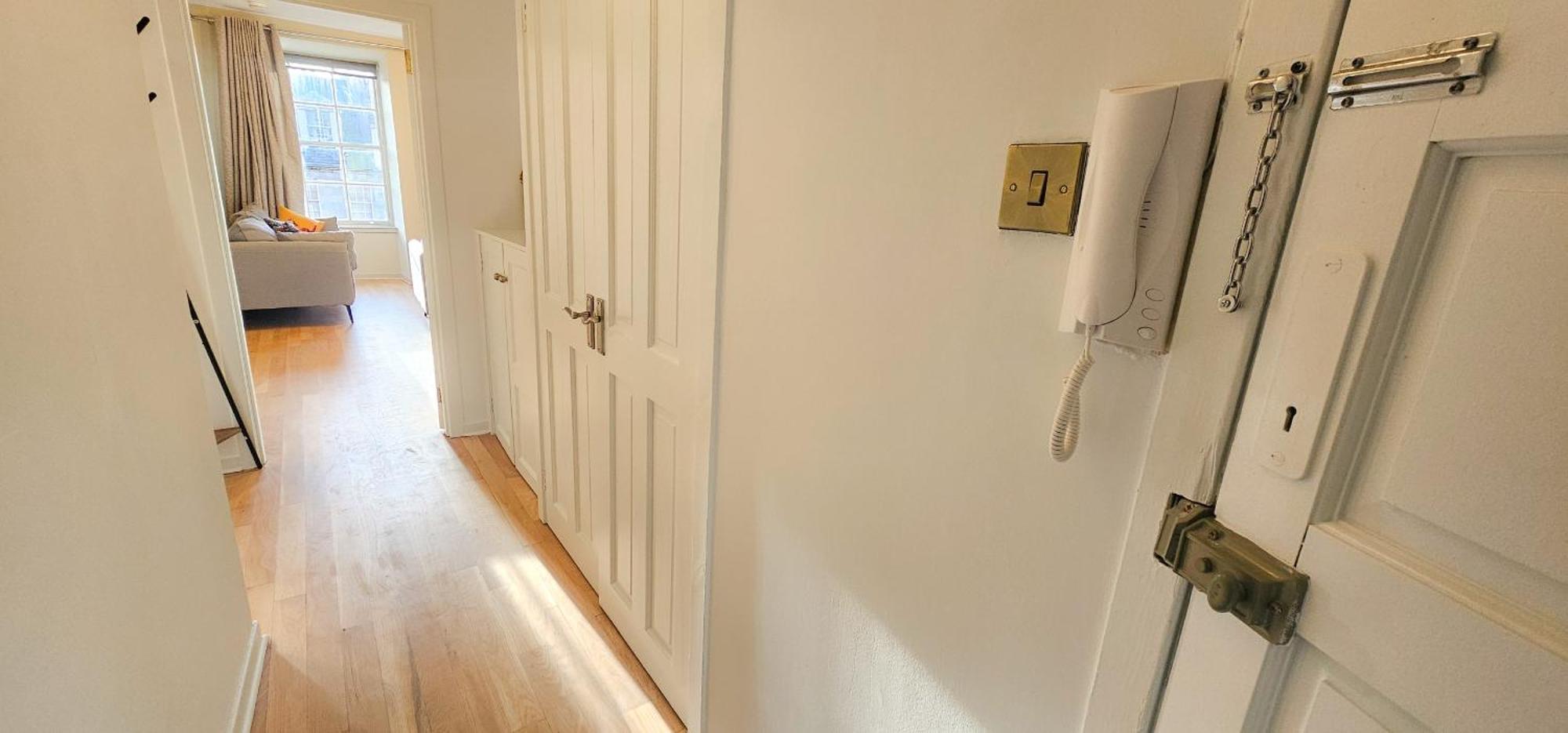 Apartamento Royal Mile - Bright 2 Bedroom