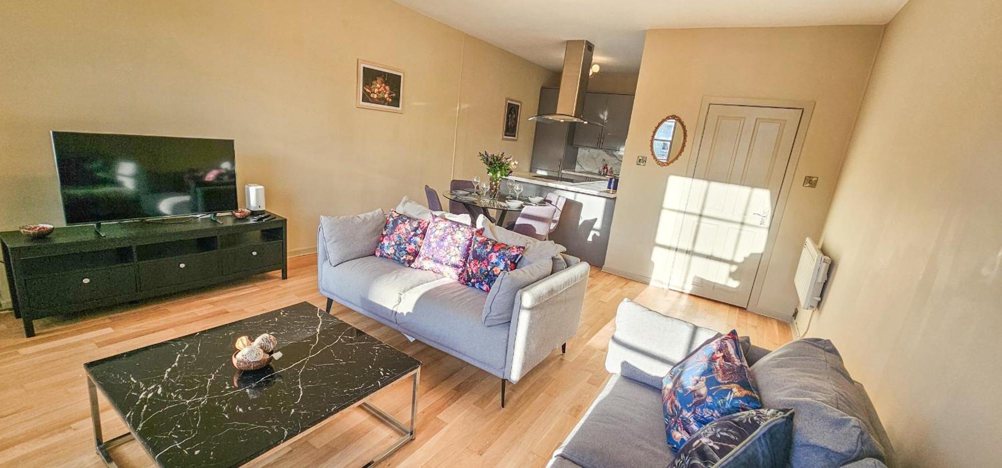 Apartamento Royal Mile - Bright 2 Bedroom *
